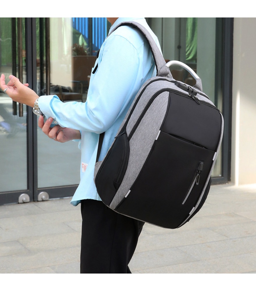Laptop Backpack Anti Theft - กระเป๋าเป้สะพายหลังกันขโมยสีดำ พร้อมหูหิ้วโลหะ ป้องกันน้ำกระเซ็น แถบสะท้อนแสงด้านข้าง ช่อง USB